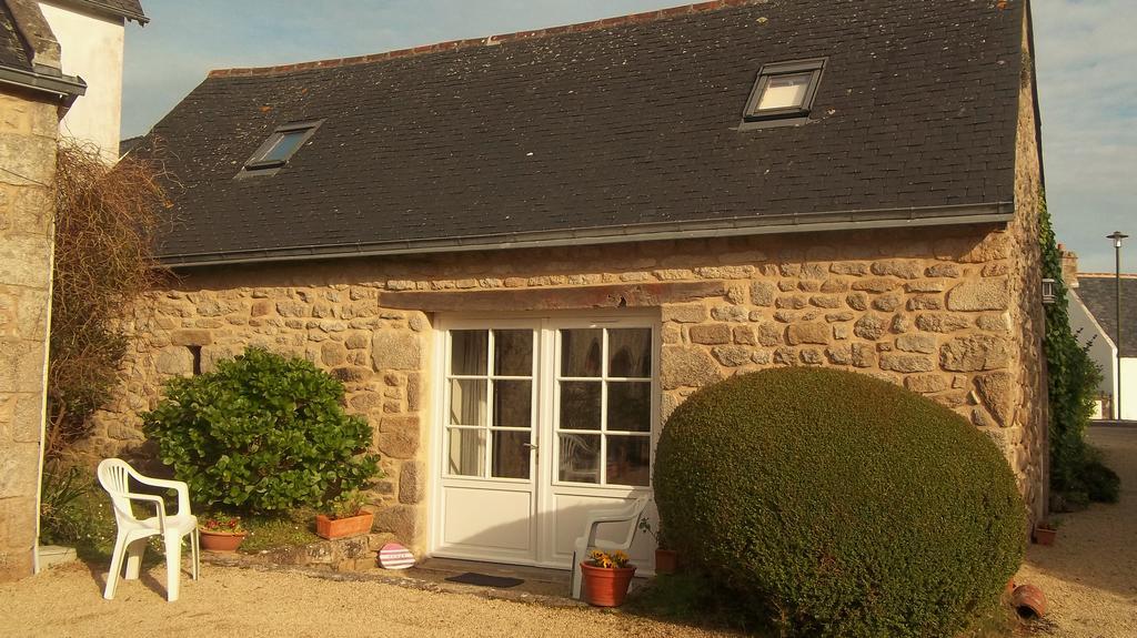La Ferme De Poulpeye Hotel Loctudy Exterior photo